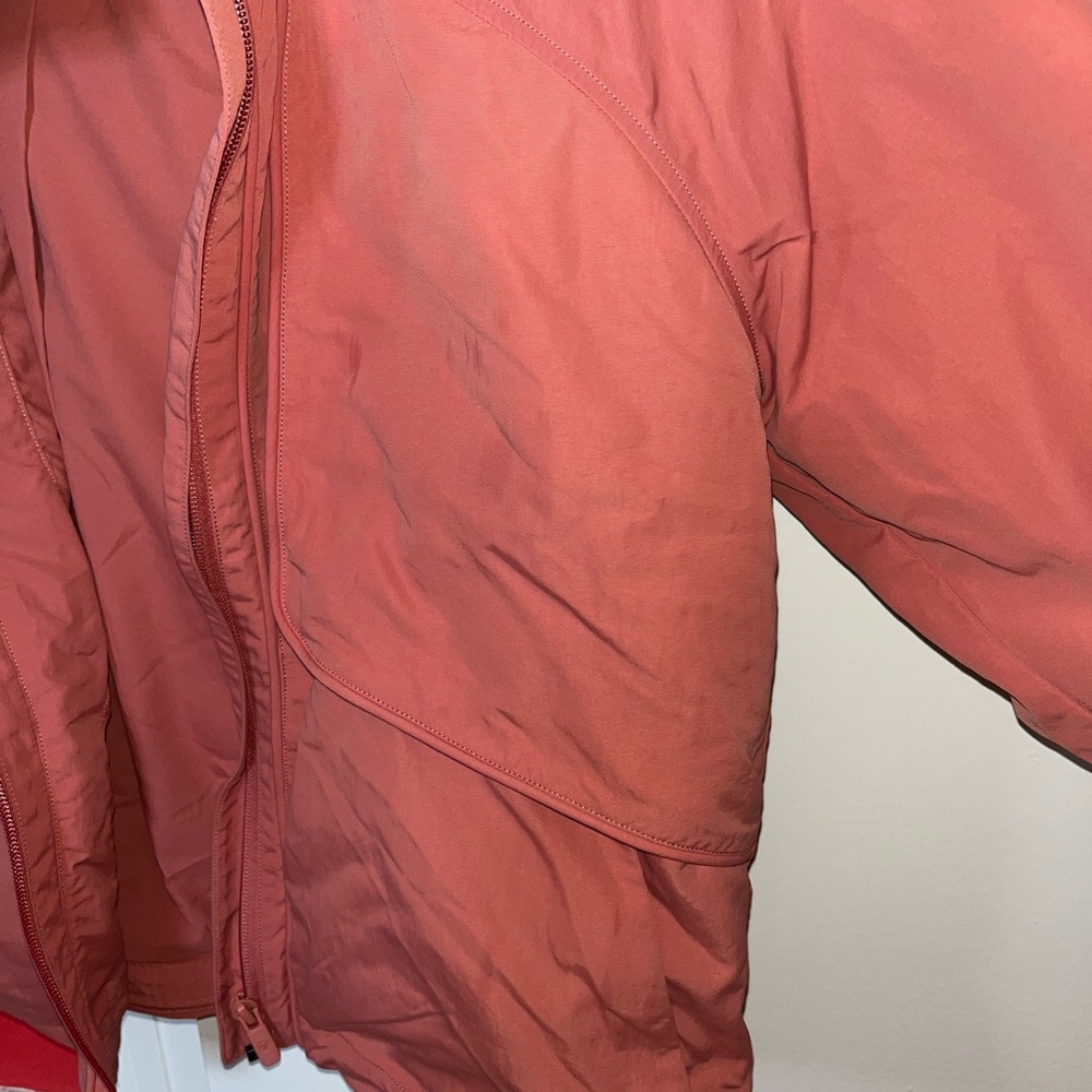 Lululemon wind breaker/shacket - Picture 3 of 7